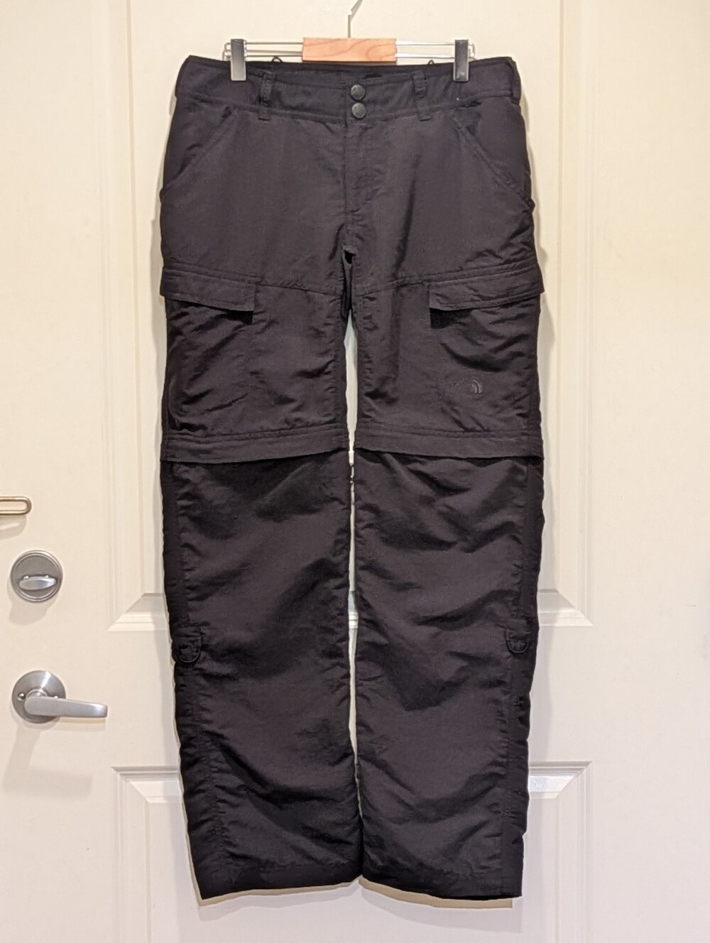 EUC the North Face 6 Nylon Zip Off Leg Drawstring Waist Cargo Pants